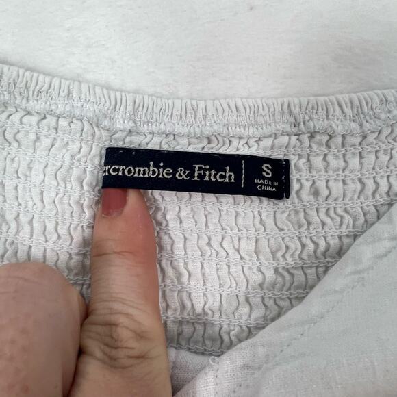 Abercrombie & Fitch White Puff Sleeve Button Front Top Size Small - Picture 8 of 9